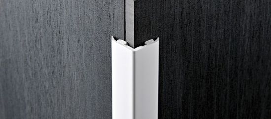 Profilé de coin Proedge PVC Anti-choc en résine de vinyl avec adhésif Blanc 01 - 50 x 50 mm (Pacquet de 15)
