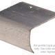 Nez de marche en aluminium avec tombant et giron Perforations en zigzag Or anodisé martelé 1-1/2" x 12'
