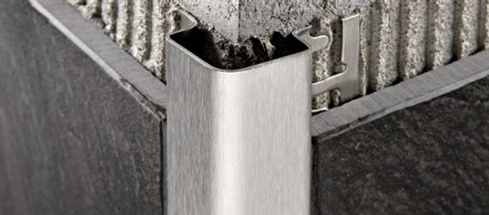 Moulure de protection de coin Probord acier inoxydable satiné - (10 mm) 3/8" x 8' 10-5/16"