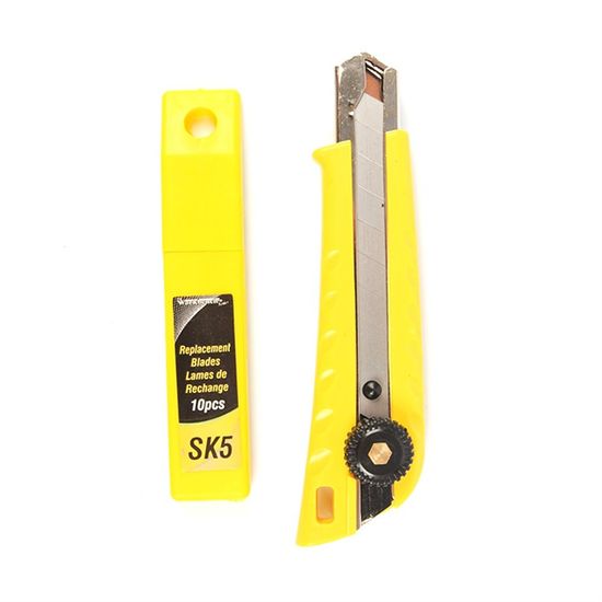 Utility Knife with Screw Lock 18 mm