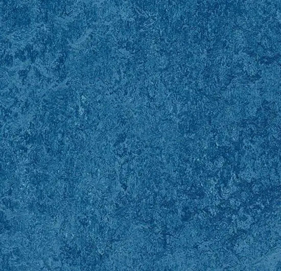 Marmoleum Roll Real Blue 6.58' - 2.5 mm (Sold in Sqyd)