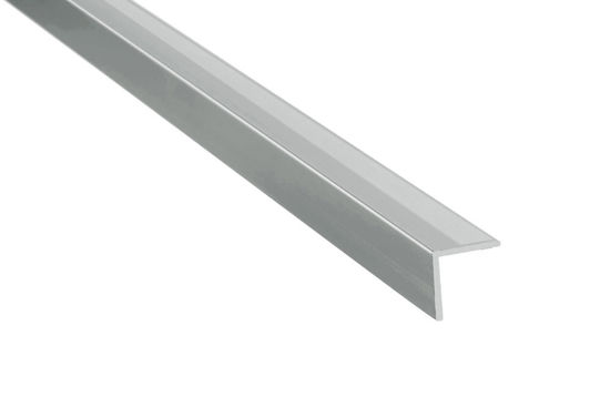 Moulure de protection de coin en aluminium anodisé Blanc 1/2" (12.5 mm) x 1/2" x 12'