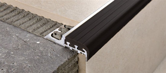 Profilé pour marche Prostair aluminium naturel avec insert en résine de vinyle/caoutchouc - Noir - 10 mm
